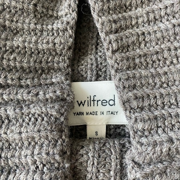 Wilfred Montpellier Turtleneck Sweater - Picture 5 of 5